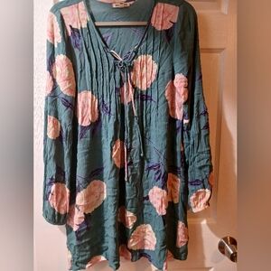 Billabong Floral long sleeve dress size m